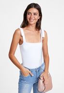 Bayan Beyaz Askı Detaylı Kare Yaka Bluz