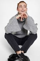 Bayan Gri Bağlama Detaylı Boğazlı Kazak