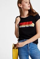 Bayan Siyah Baskı Detaylı Kısa Kollu Tişört