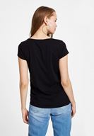 Bayan Siyah Slogan Baskı Detaylı Tişört