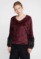 Bayan Bordo Kol Detaylı Tüylü Triko