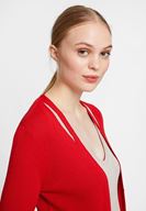 Bayan Kırmızı Yakası Kesik Detaylı Hırka