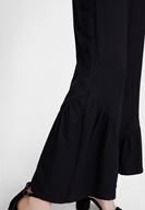 Bayan Siyah Fırfır Detaylı Bol Pantolon