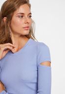 Bayan Mavi Kolları Kesik Detaylı Triko