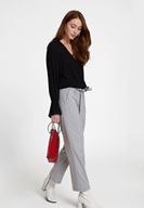 Bayan Gri Beli Bağlamalı Cep Detaylı Bol Pantolon