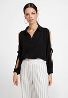 Bayan Siyah Kol Detaylı Gömlek