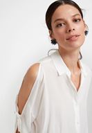 Bayan Krem Kol Detaylı Gömlek