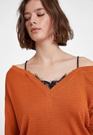 Bayan Sarı Dantel Detaylı Düşük Omuzlu Triko