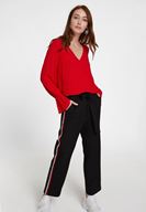 Bayan Kırmızı Kolları Volan Detaylı Kruvaze Bluz