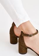 Bayan Yeşil Toka Detaylı Yuvarlak Topuklu Ayakkabı