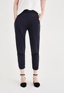 Bayan Siyah Yumuşak Dokulu Büzgü Detaylı Pantolon