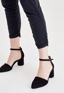 Bayan Siyah Yumuşak Dokulu Büzgü Detaylı Pantolon