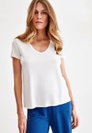 Bayan Krem Yumuşak Dokulu V Yaka Basic Tişört