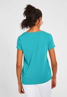 Bayan Yeşil Yumuşak Dokulu V Yaka Basic Tişört