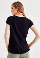 Bayan Siyah U Yaka Basic Tişört