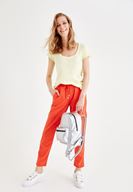 Bayan Sarı U Yaka Basic Tişört