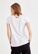 Bayan Beyaz U Yaka Basic Tişört
