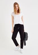 Bayan Beyaz U Yaka Basic Tişört