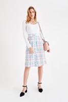 Bayan Beyaz Sırt Detaylı Uzun Kollu Tişört