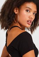 Bayan Siyah Sırtı Biye Detaylı Tişört