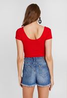 Bayan Kırmızı U Yaka Pamuk Tişört