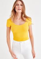 Bayan Sarı U Yaka Pamuk Tişört