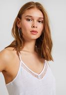 Bayan Beyaz Dantel Detaylı Keten Bluz