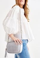 Bayan Gümüş Püskül Detaylı Askılı Çanta