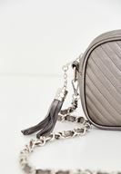 Bayan Gümüş Püskül Detaylı Askılı Çanta