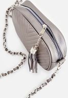Bayan Gümüş Püskül Detaylı Askılı Çanta