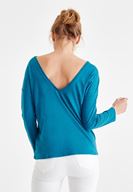 Bayan Mavi Sırt Detaylı V Yaka Tişört