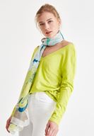 Bayan Yeşil Sırt Detaylı V Yaka Tişört