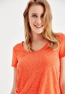 Bayan Kırmızı Sırt Detaylı Kısa Kollu Tişört