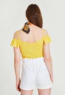 Bayan Sarı Omuzları Fırfırlı İnce Askılı Bluz