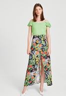 Bayan Yeşil Omuzları Fırfırlı İnce Askılı Bluz