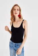 Bayan Siyah İnce Askılı U Yaka Bluz