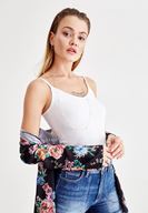 Bayan Beyaz Askılı V Yaka Atlet