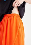 Bayan Kırmızı Asimetrik Kesim Etek