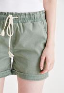 Bayan Yeşil Beli Lastikli Cep Detaylı Mini Şort