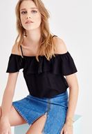Bayan Siyah Fırfır Detaylı Düşük Omuzlu Bluz
