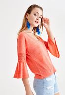 Bayan Kırmızı V Yaka Kolları Dantel Detaylı Bluz