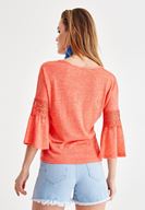 Bayan Kırmızı V Yaka Kolları Dantel Detaylı Bluz