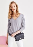 Bayan Gri Uzun Kollu V Yaka Basic Tişört