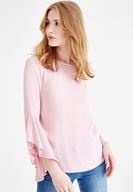 Bayan Pembe Kolları Volanlı Sırt Detaylı Bluz