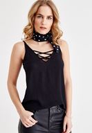 Bayan Siyah Yakası Bağlamalı İnce Askılı Bluz