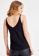 Bayan Siyah Yakası Bağlamalı İnce Askılı Bluz