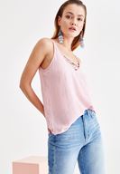 Bayan Pembe Yakası Bağlamalı İnce Askılı Bluz