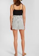 Bayan Çok Renkli Çizgi Desenli Şort