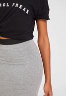 Bayan Gri Beli Lastik Detaylı Diz Altı Etek