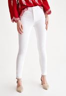 Bayan Beyaz Dar Paça Orta Bel Pantolon
